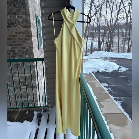 🆕🌼 Antonio Melani Darah Satin Butter Yellow Maxi Dress Size 16 Formal Gown Chic - Picture 3 of 17